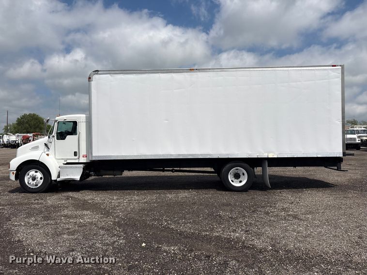 image for item EG8987 2007 Kenworth T300 box truck