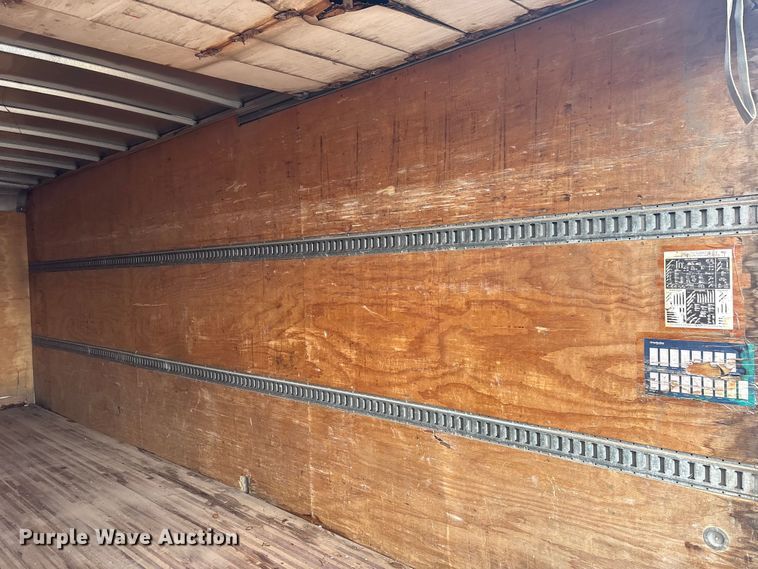 image for item EG8987 2007 Kenworth T300 box truck