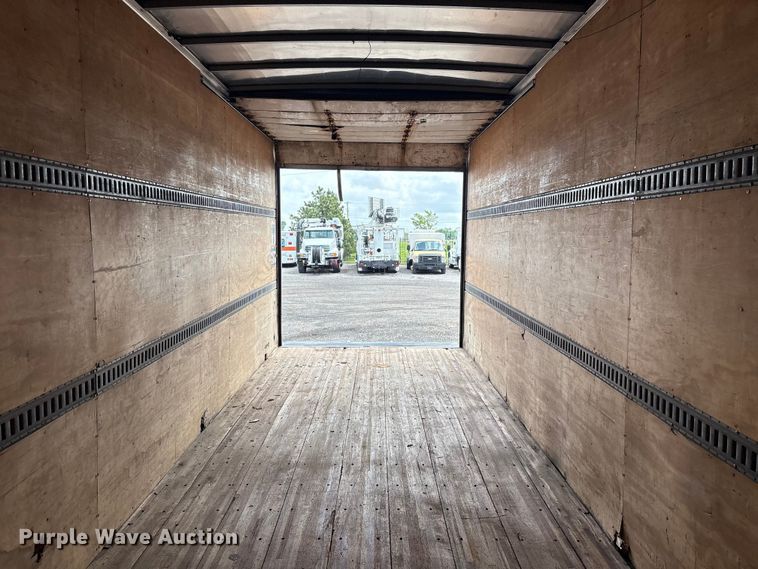image for item EG8987 2007 Kenworth T300 box truck