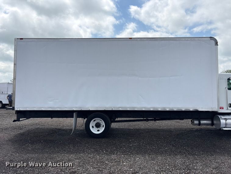 image for item EG8987 2007 Kenworth T300 box truck