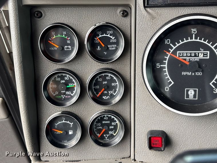 image for item EG8987 2007 Kenworth T300 box truck