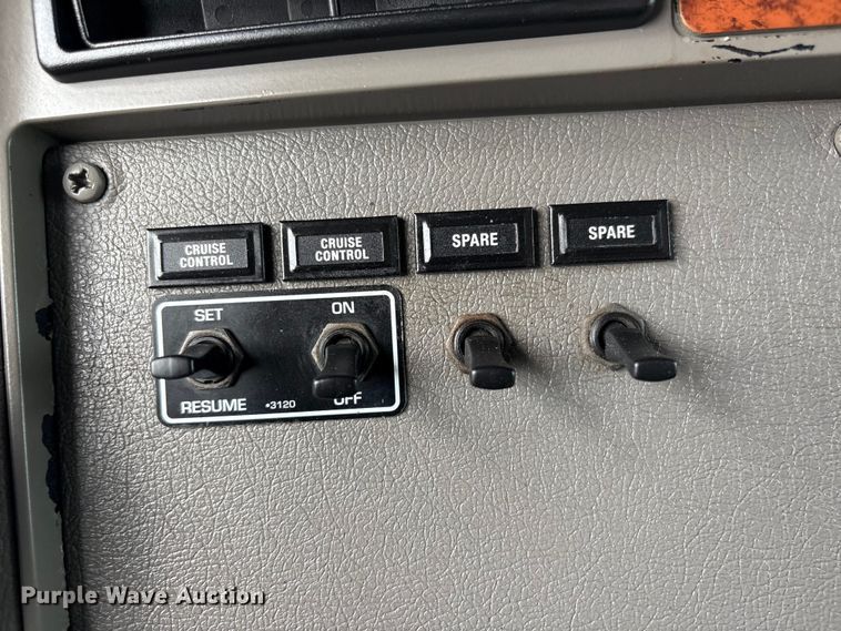 image for item EG8987 2007 Kenworth T300 box truck