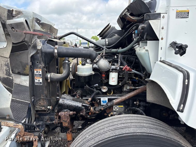 image for item EG8987 2007 Kenworth T300 box truck