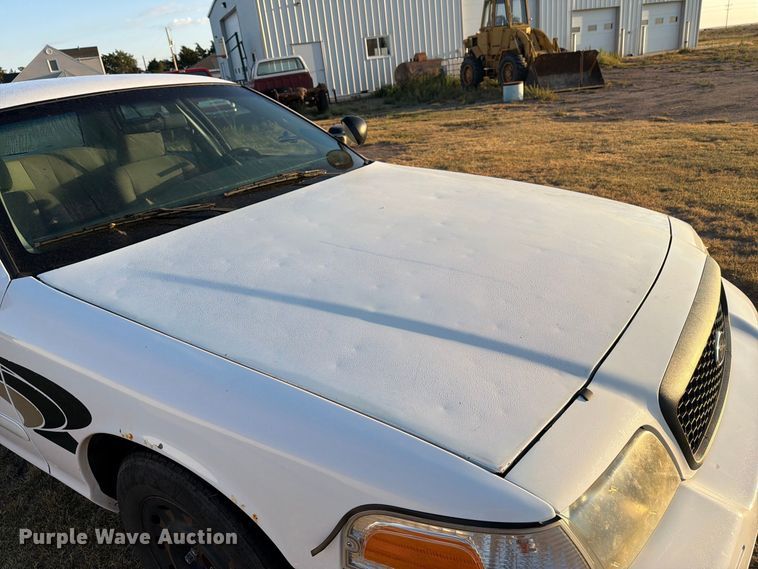 image for item EI7684 2005 Ford Crown Victoria Police Interceptor 