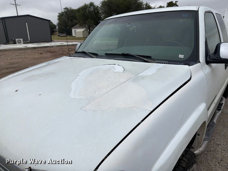 image for item EI7709 2002 GMC Sierra 2500HD Ext. Cab pickup truck