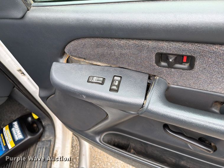 image for item EI7709 2002 GMC Sierra 2500HD Ext. Cab pickup truck