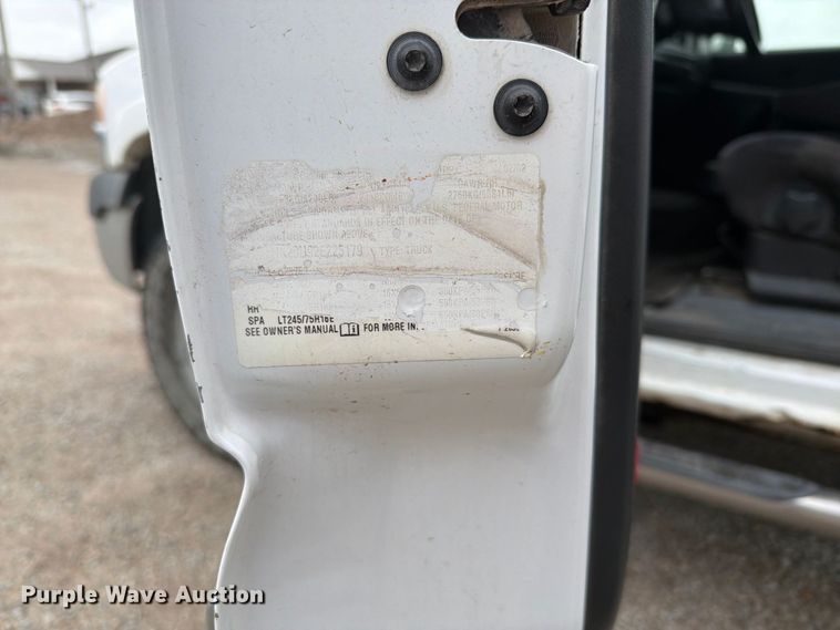 image for item EI7709 2002 GMC Sierra 2500HD Ext. Cab pickup truck