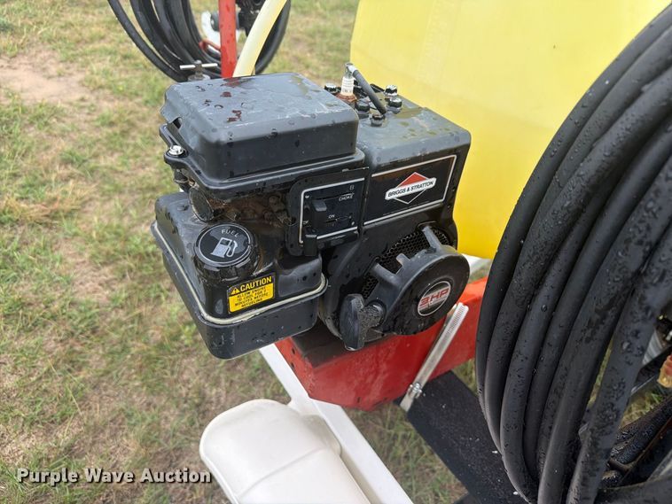 image for item EI7715 Sprayer trailer