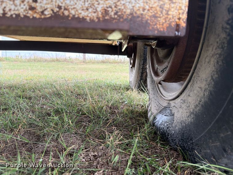 image for item EI7716 2013 Road runner fuel trailer