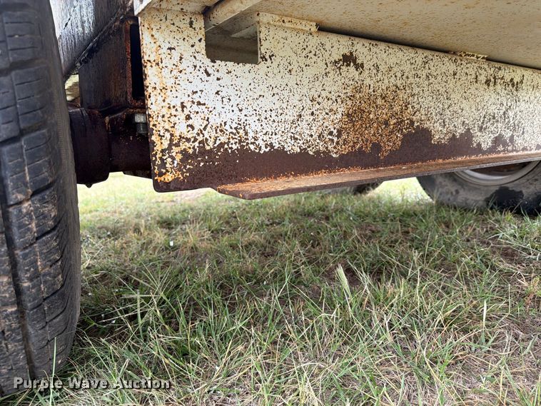 image for item EI7716 2013 Road runner fuel trailer