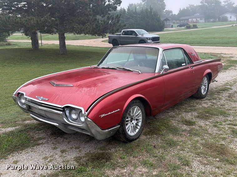 1961 Ford Thunderbird