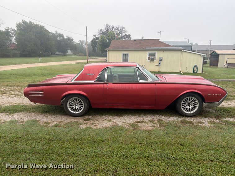 image for item EI7738 1961 Ford Thunderbird 