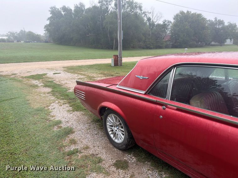 image for item EI7738 1961 Ford Thunderbird 