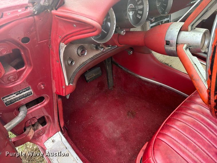 image for item EI7738 1961 Ford Thunderbird 