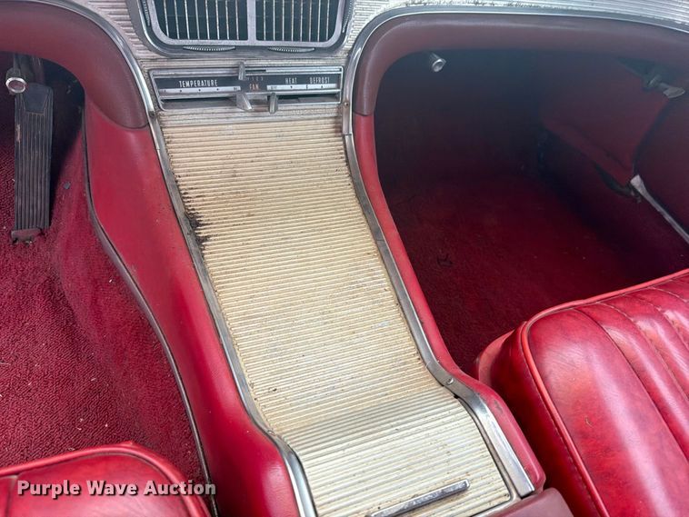 image for item EI7738 1961 Ford Thunderbird 