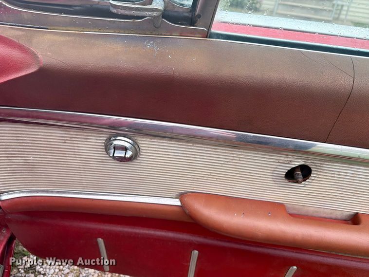 image for item EI7738 1961 Ford Thunderbird 