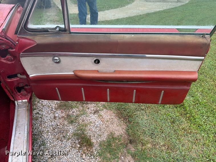 image for item EI7738 1961 Ford Thunderbird 