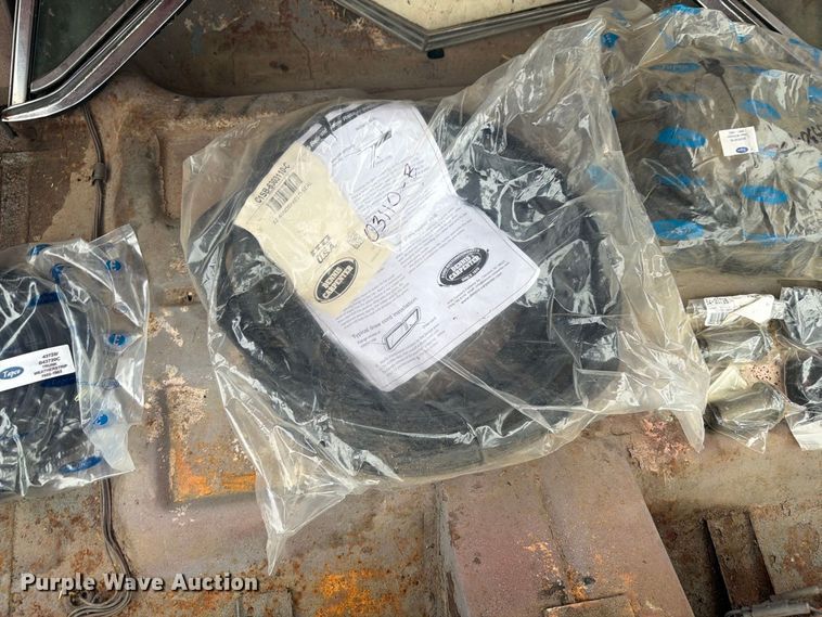 image for item EI7738 1961 Ford Thunderbird 