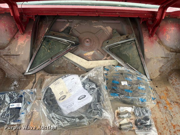 image for item EI7738 1961 Ford Thunderbird 