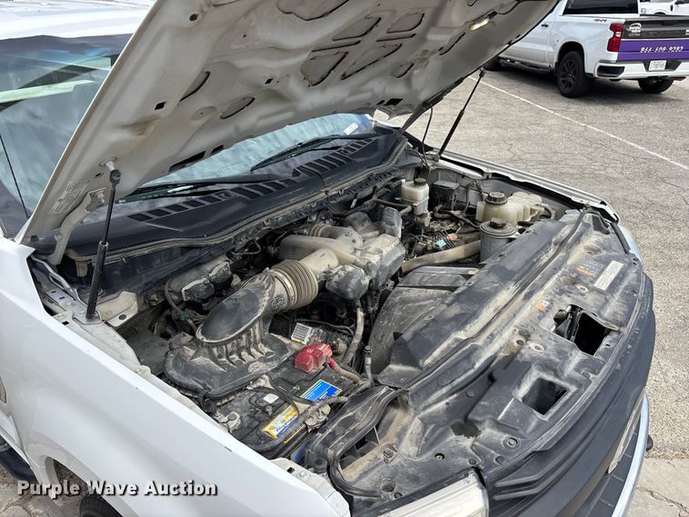 image for item EL2546 2019 Ford F250 Super Duty utility bed pickup truck
