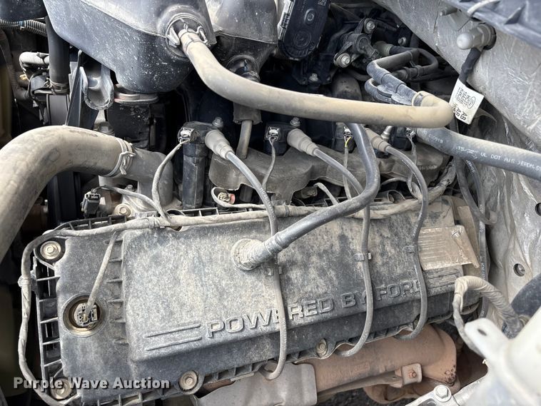 image for item EL2546 2019 Ford F250 Super Duty utility bed pickup truck
