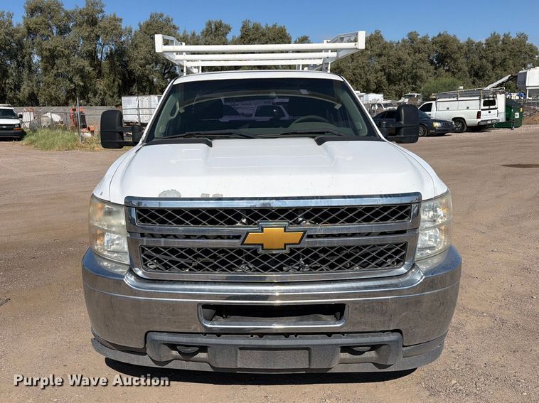 image for item EL2560 2013 Chevrolet Silverado 2500HD Ext. Cab utility bed pickup truck