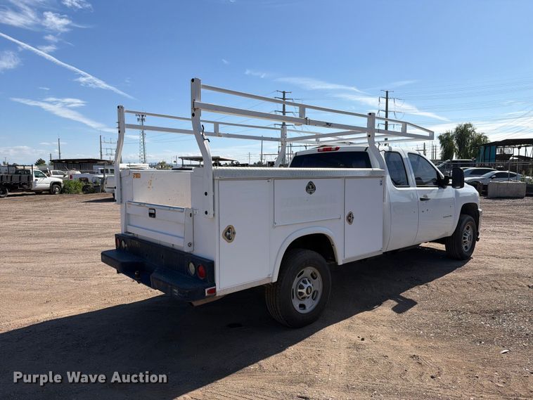 image for item EL2560 2013 Chevrolet Silverado 2500HD Ext. Cab utility bed pickup truck