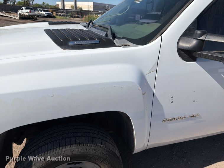 image for item EL2560 2013 Chevrolet Silverado 2500HD Ext. Cab utility bed pickup truck