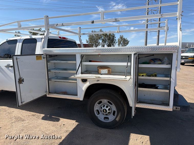 image for item EL2560 2013 Chevrolet Silverado 2500HD Ext. Cab utility bed pickup truck