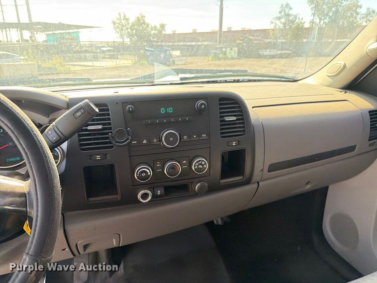 image for item EL2560 2013 Chevrolet Silverado 2500HD Ext. Cab utility bed pickup truck