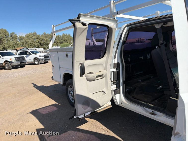 image for item EL2560 2013 Chevrolet Silverado 2500HD Ext. Cab utility bed pickup truck