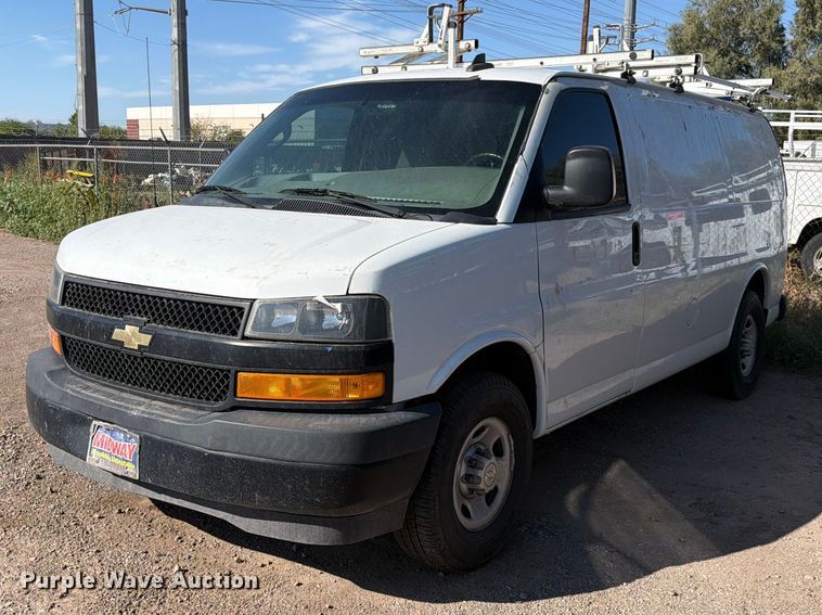 2020 Chevrolet Express 2500 van