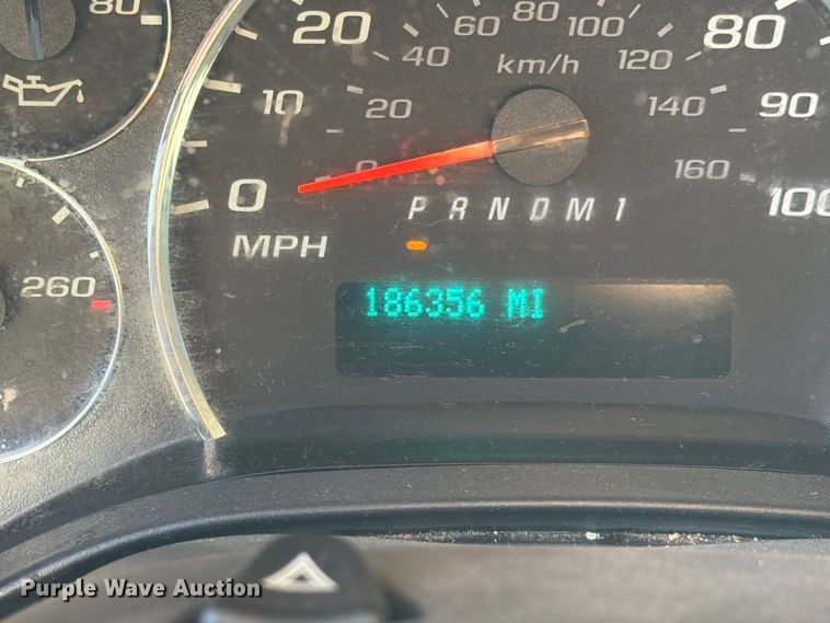 image for item EL2562 2020 Chevrolet Express 2500 van