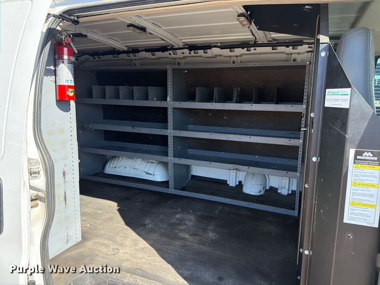 image for item EL2562 2020 Chevrolet Express 2500 van