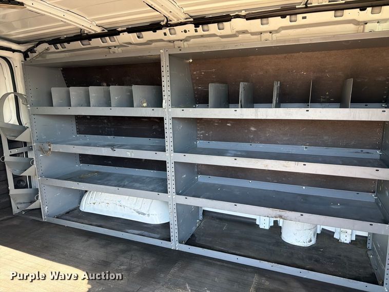 image for item EL2562 2020 Chevrolet Express 2500 van
