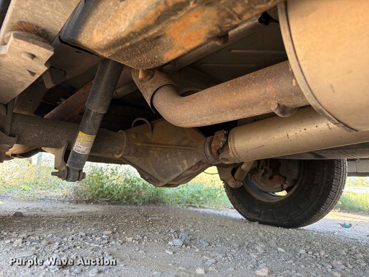 image for item EL2562 2020 Chevrolet Express 2500 van