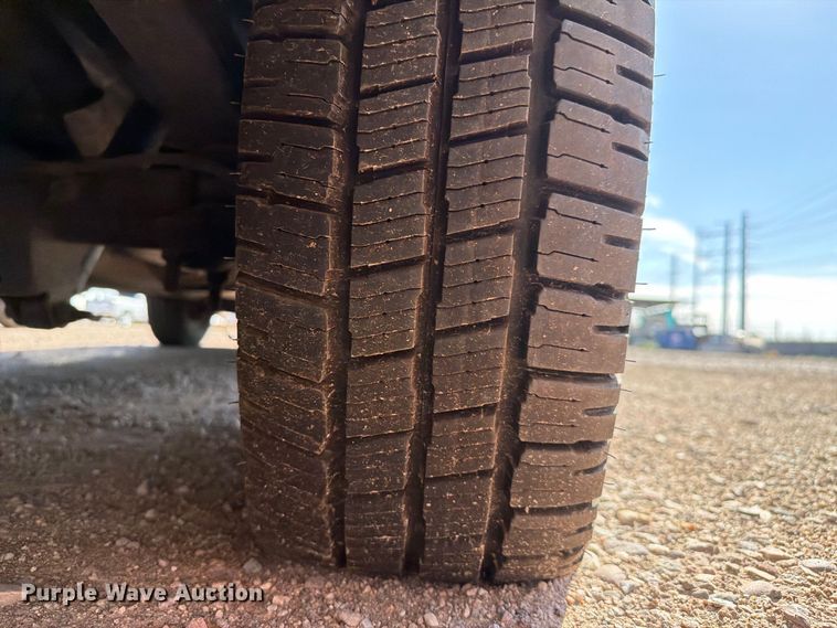 image for item EL2562 2020 Chevrolet Express 2500 van