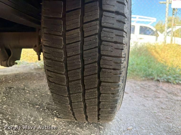image for item EL2562 2020 Chevrolet Express 2500 van