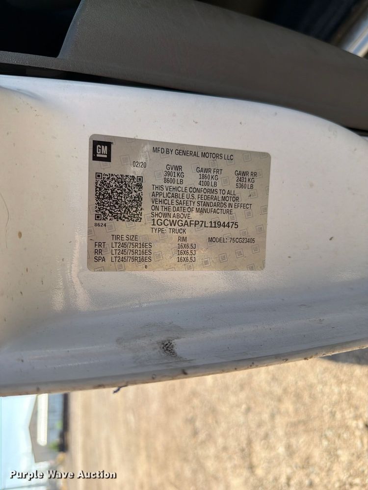 image for item EL2562 2020 Chevrolet Express 2500 van