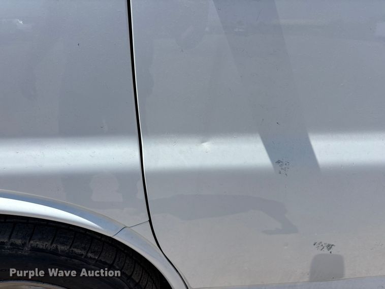 image for item EL2563 2017 Chevrolet Express 2500 van