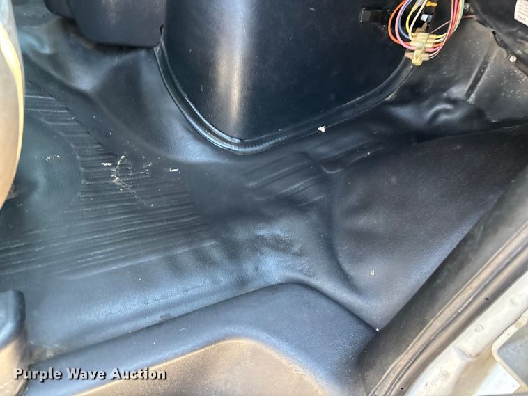 image for item EL2563 2017 Chevrolet Express 2500 van