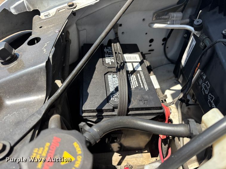 image for item EL2563 2017 Chevrolet Express 2500 van