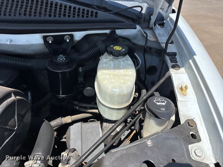 image for item EL2563 2017 Chevrolet Express 2500 van