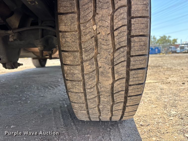 image for item EL2563 2017 Chevrolet Express 2500 van