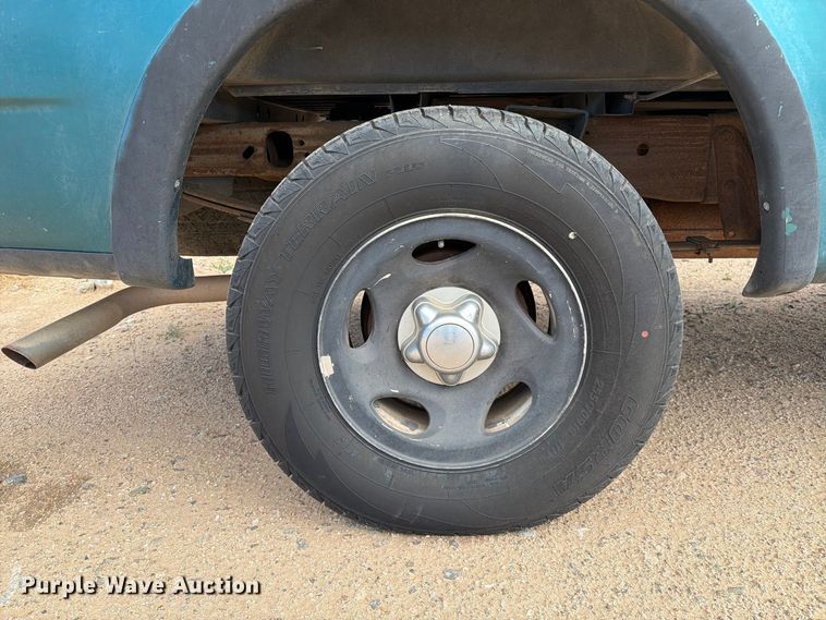 image for item EL2627 1998 Ford F150 Ext. Cab pickup truck