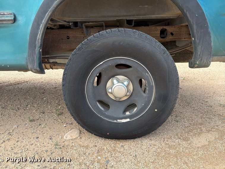 image for item EL2627 1998 Ford F150 Ext. Cab pickup truck