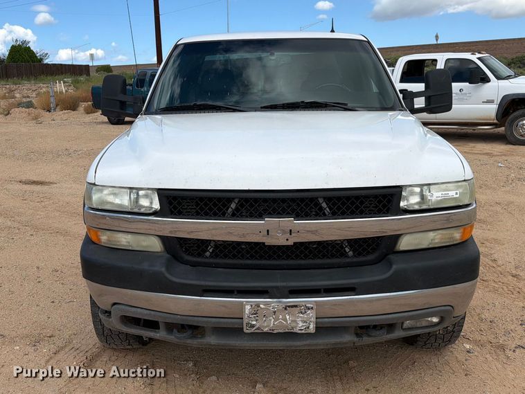 image for item EL2629 2002 Chevrolet Silverado 2500 HD Ext. Cab pickup truck
