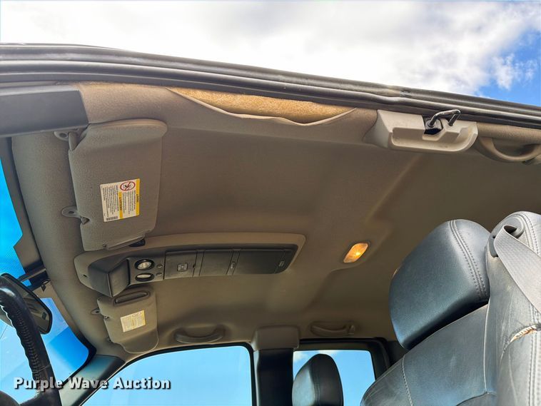 image for item EL2629 2002 Chevrolet Silverado 2500 HD Ext. Cab pickup truck