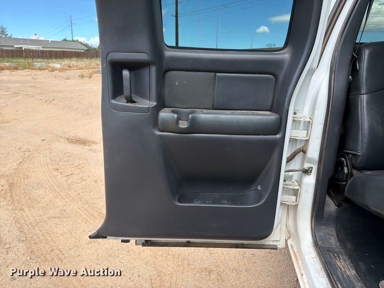 image for item EL2629 2002 Chevrolet Silverado 2500 HD Ext. Cab pickup truck
