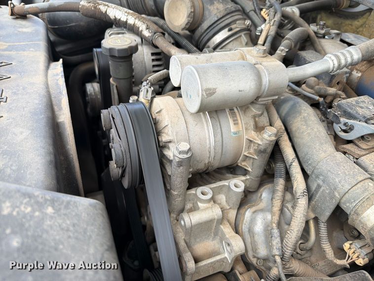 image for item EL2629 2002 Chevrolet Silverado 2500 HD Ext. Cab pickup truck
